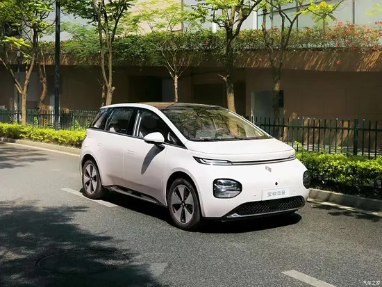 2023 Baojun Cloud Yunduo 360km PRO New Energy Electric Vehicle Cheap Used Car 
