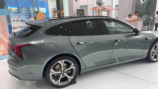 Chinese Neta S 520 Lite Rwd New Model for Household New Energy Car Electric Vehicle 