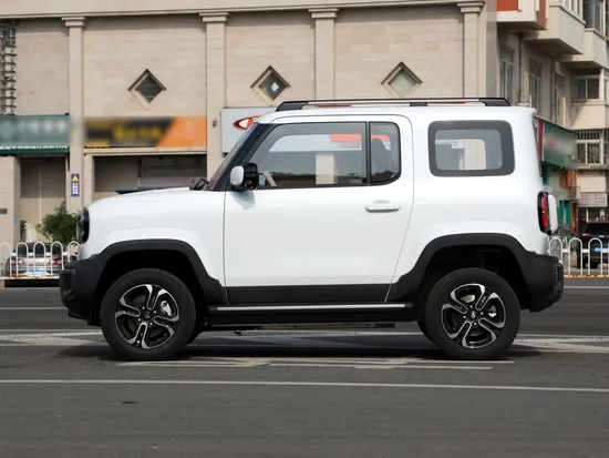 2023 New Energy Electric Vehicle Wuling Baojun Yep EV Mini SUV 